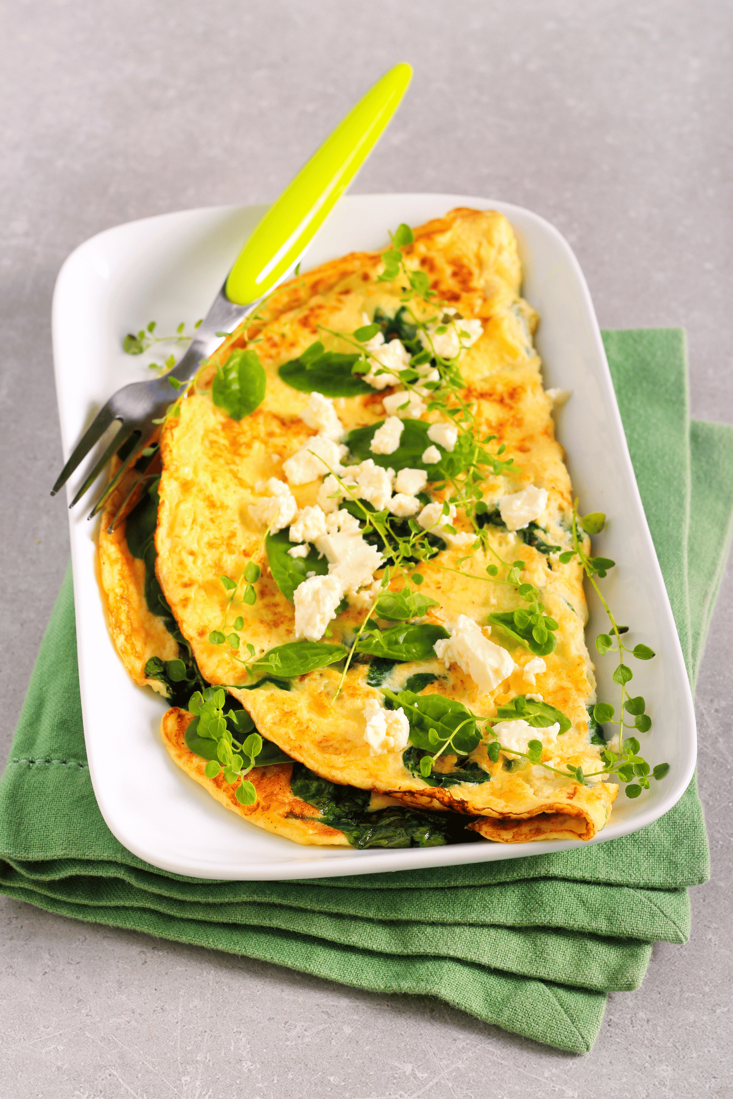 Easy Spinach And Feta Omelet Recipe